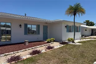 339 Pine Tree Rd, Venice, FL 34293 - Photo 3