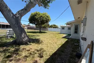 339 Pine Tree Rd, Venice, FL 34293 - Photo 21