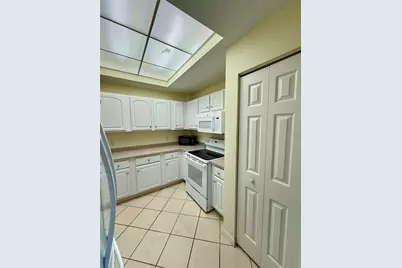 3730 Cadbury Circle #528, Venice, FL 34293 - Photo 17