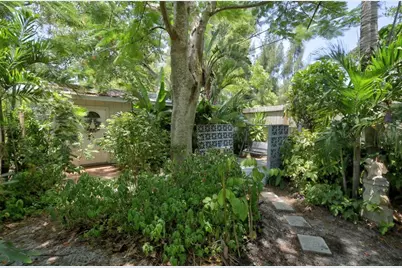 2730 Sunset Beach Drive, Venice, FL 34293 - Photo 35