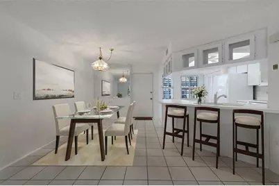 528 W Venice Avenue # 1, Venice, FL 34285 - Photo 3