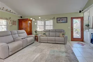 4527 103rd St W, Bradenton, FL 34210 - Photo 9