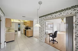 2331 Lancaster Dr, Sun City Center, FL 33573 - Photo 13