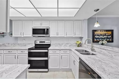 6211 Timber Lake Drive #B1, Sarasota, FL 34243 - Photo 9