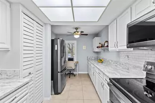 6211 Timberlake Dr, Sarasota, FL 34243 - Photo 11
