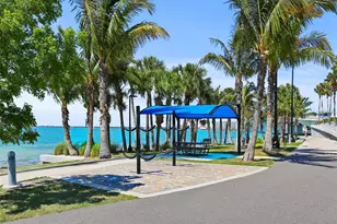 6211 Timberlake Dr, Sarasota, FL 34243 - Photo 47