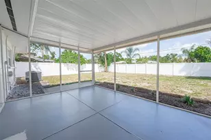 2833 Sunnyside St, Sarasota, FL 34239 - Photo 37