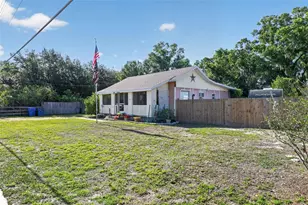 702 NW 3rd St, Mulberry, FL 33860 - Photo 3