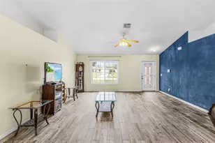 1215 SE 27th St, Cape Coral, FL 33904 - Photo 13
