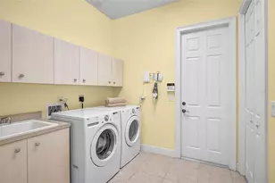 4374 Natale Dr, Venice, FL 34293 - Photo 35