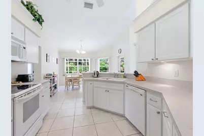 764 Rotonda Circle, Rotonda West, FL 33947 - Photo 9