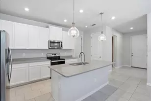 20406 Galileo Pl, Venice, FL 34293 - Photo 15