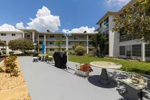 708 Tamiami Trail S, Venice, FL 34285 - Photo 29