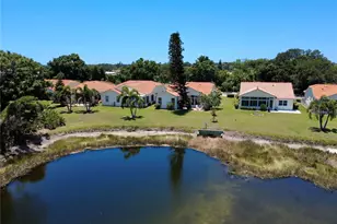 4266 Summertree Rd, Venice, FL 34293 - Photo 3