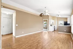 8865 Lambert Ln, Orlando, FL 32825 - Photo 5