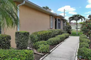 2551 Terracina Dr, Venice, FL 34292 - Photo 5