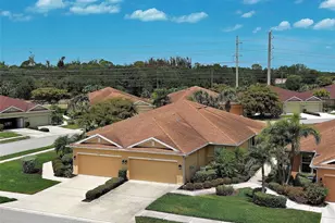 2551 Terracina Dr, Venice, FL 34292 - Photo 3