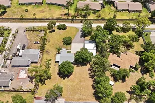 4300 Eastern Pkwy, Sarasota, FL 34233 - Photo 63