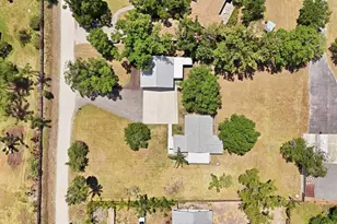 4300 Eastern Pkwy, Sarasota, FL 34233 - Photo 61