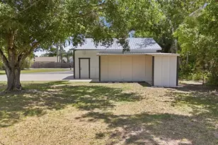 4300 Eastern Pkwy, Sarasota, FL 34233 - Photo 53