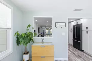 4300 Eastern Pkwy, Sarasota, FL 34233 - Photo 11