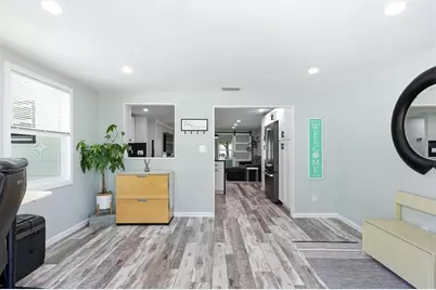 4300 Eastern Parkway, Sarasota, FL 34233 - Photo 9