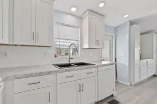520 Ideal Pl, North Port, FL 34287 - Photo 9