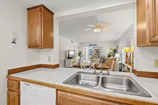404 Pinebrook Crescent, Venice, FL 34285 - Photo 15
