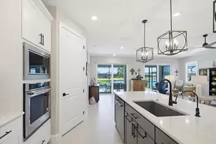 10329 Sun Isle Dr, Englewood, FL 34223 - Photo 11