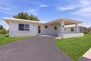 8940 Pickwick Rd, North Port, FL 34287 - Photo 3