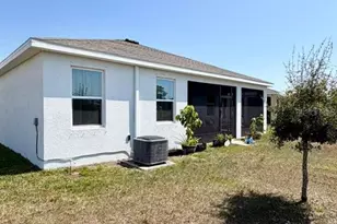 5452 Flint Hills Dr, Wimauma, FL 33598 - Photo 5