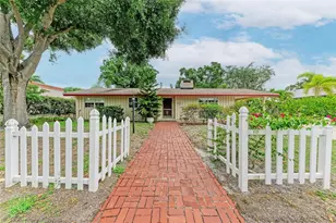 1827 Alta Vista St, Sarasota, FL 34236 - Photo 1