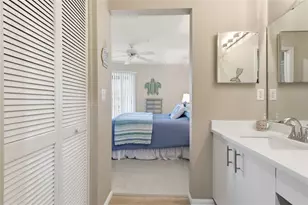 9320 Clubside Circle S, Sarasota, FL 34238 - Photo 29