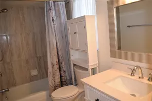 245 Center Rd, Venice, FL 34285 - Photo 33