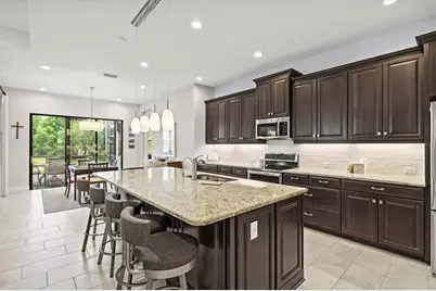 11876 Hunters Creek Road, Venice, FL 34293 - Photo 17
