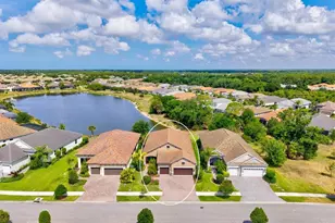 11876 Hunters Creek Rd, Venice, FL 34293 - Photo 3