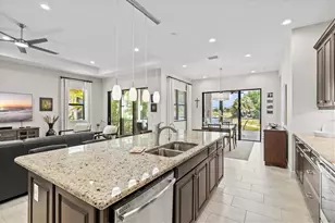 11876 Hunters Creek Rd, Venice, FL 34293 - Photo 23