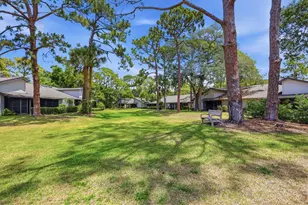 4793 Oak Forest Dr W, Sarasota, FL 34231 - Photo 21