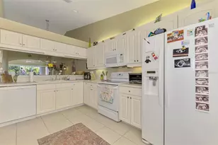 900 Addington Ct, Venice, FL 34293 - Photo 37
