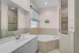 5027 Bella Terra Dr, Venice, FL 34293 - Photo 23