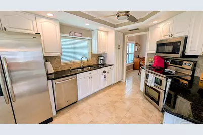 4935 Pepperwood Place, Venice, FL 34293 - Photo 11
