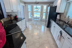 4935 Pepperwood Pl, Venice, FL 34293 - Photo 9