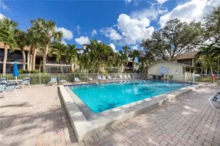 646 Bird Bay Dr E, Venice, FL 34285 - Photo 29