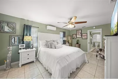 7727 36th Lane E, Sarasota, FL 34243 - Photo 17