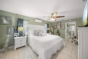 7727 36th Ln E, Sarasota, FL 34243 - Photo 17