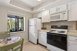 360 3 Lakes Ln, Venice, FL 34285 - Photo 15