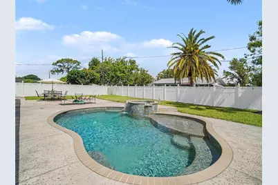 222 Malvern Drive, Venice, FL 34293 - Photo 5