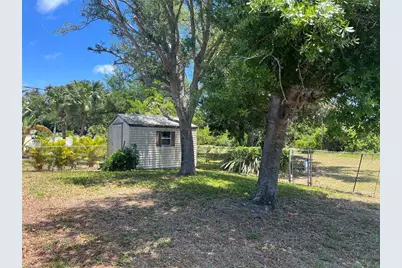 221 S Venice Boulevard, Venice, FL 34293 - Photo 7