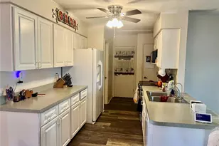 221 S Venice Blvd, Venice, FL 34293 - Photo 11