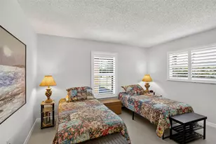 305 Mission Trail W, Venice, FL 34285 - Photo 19